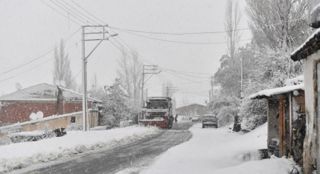  Yakutiye'de karla mücadele mesaisi